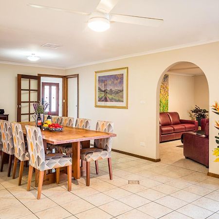 Watervale Hotel Guesthouse Ngoại thất bức ảnh